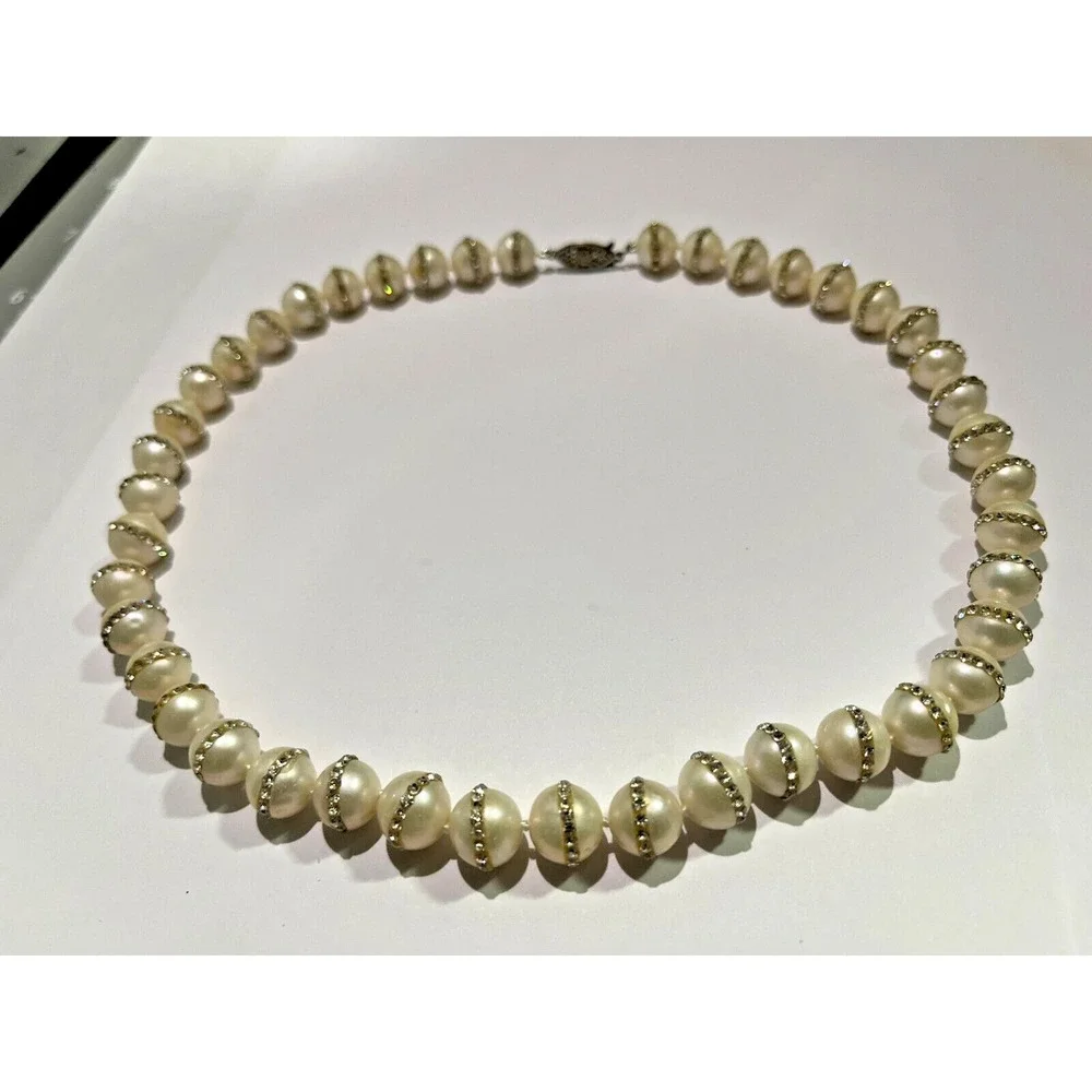 White Simulated‎ Pearl w/ Rhinestones Necklace middle 10 mm 18 inches Jewelry